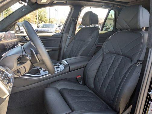 Black Sapphire Metallic 2025 BMW X5 M60i