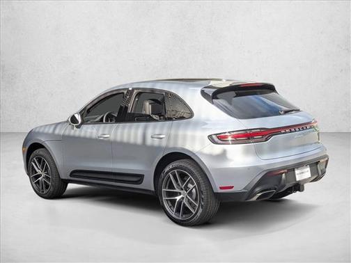 Dolomite Silver Metallic 2026 Porsche Macan Macan