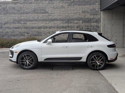 2026 Porsche Macan AWD