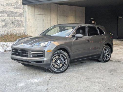 2025 Porsche Cayenne AWD