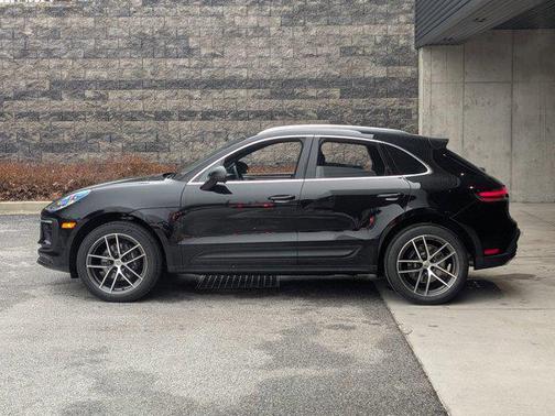 2026 Porsche Macan AWD