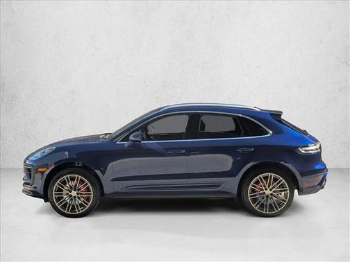 Gentian Blue Metallic 2026 Porsche Macan Macan