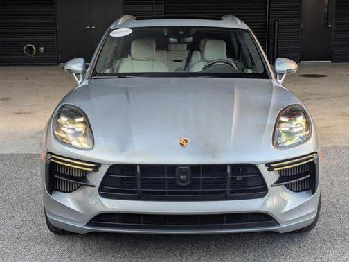 2021 Porsche Macan Turbo