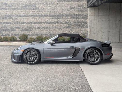 2025 Porsche 718 Spyder RS