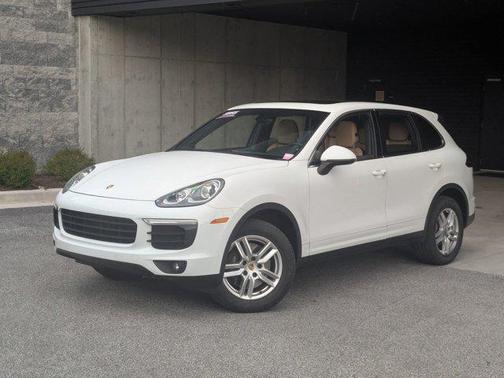 2016 Porsche Cayenne Base