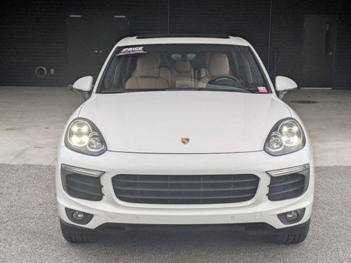 2016 Porsche Cayenne Base