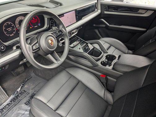 2024 Porsche Cayenne AWD