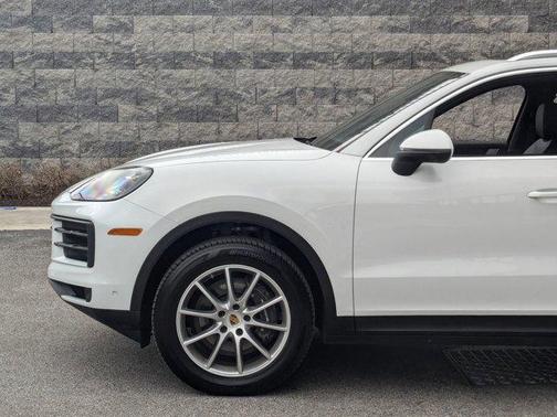 2024 Porsche Cayenne AWD