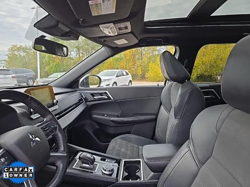 2022 Mitsubishi Outlander Black Edition S-AWC