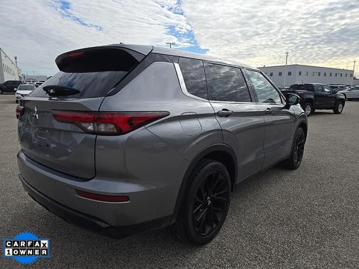 2022 Mitsubishi Outlander Black Edition S-AWC