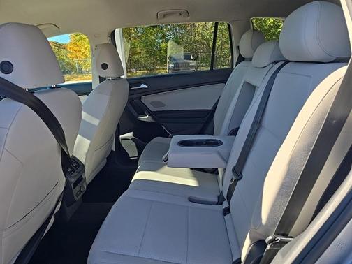 2020 Volkswagen Tiguan 2.0T SE 4MOTION