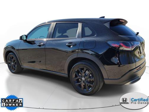 Crystal Black Pearl 2025 Honda HR-V AWD Sport