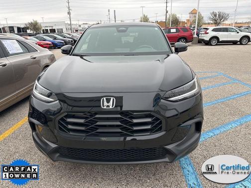 Crystal Black Pearl 2025 Honda HR-V AWD Sport