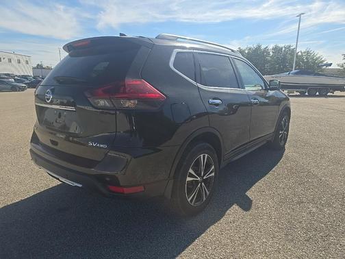 2020 Nissan Rogue SV