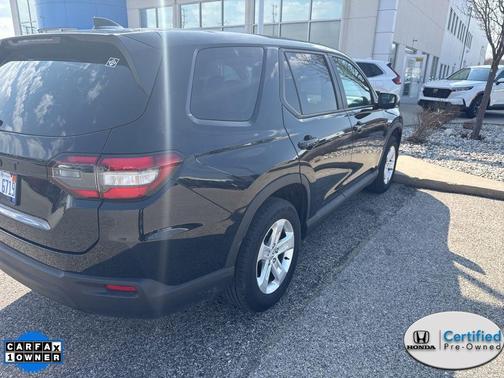 Crystal Black Pearl 2023 Honda Pilot AWD LX