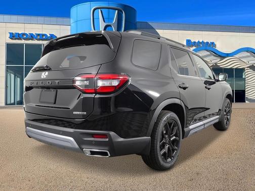 2025 Honda Pilot Touring 8-Passenger