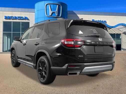 2025 Honda Pilot Touring 8-Passenger