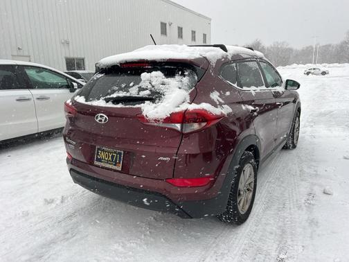 2017 Hyundai TUCSON SE