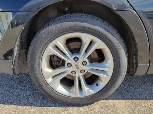 2014 Ford Taurus SEL