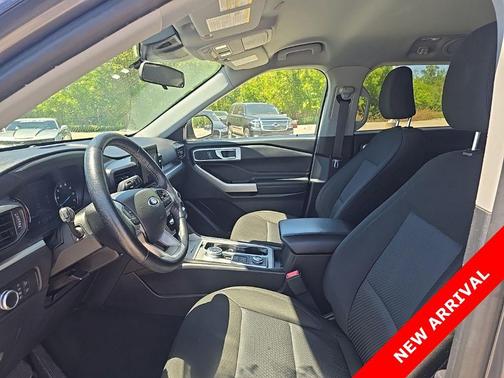 Carbonized Gray Metallic 2022 Ford Explorer XLT