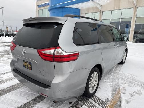2015 Toyota Sienna SE