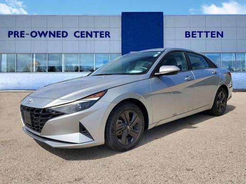 2021 Hyundai ELANTRA SEL