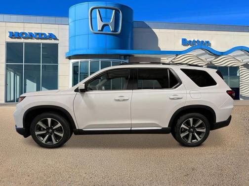 2025 Honda Pilot Touring 8-Passenger