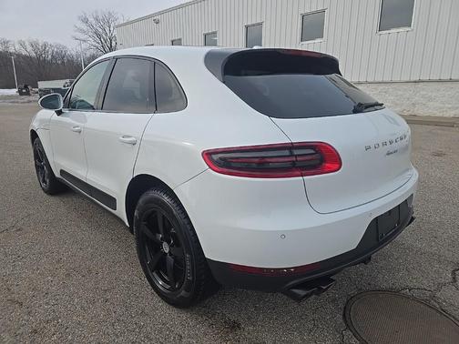 2018 Porsche Macan Base