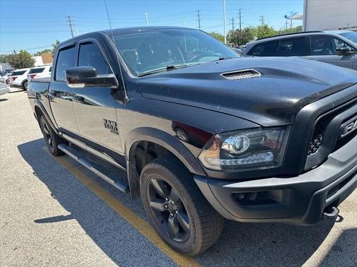 2019 RAM 1500 SLT