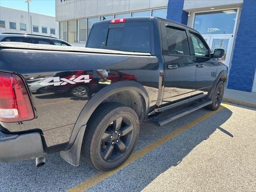 2019 RAM 1500 SLT