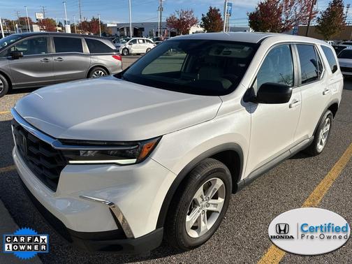 2023 Honda Pilot AWD LX