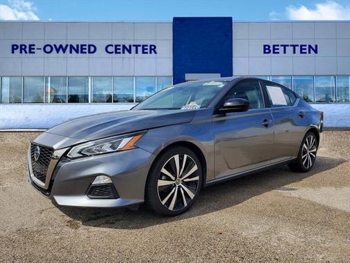 2022 Nissan Altima SR FWD