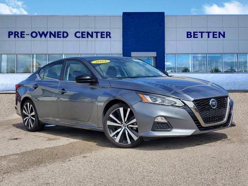 2022 Nissan Altima SR FWD