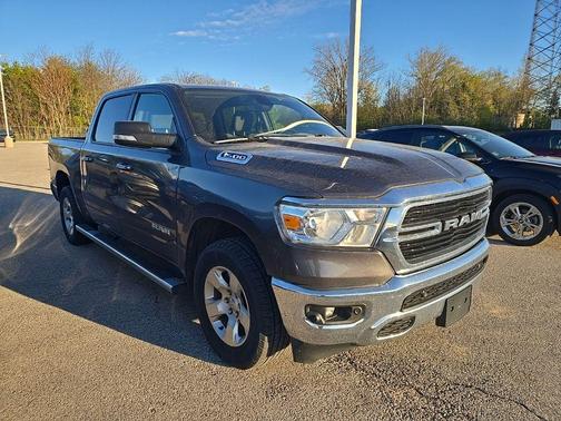 Granite Crystal Metallic Clearcoat 2019 RAM 1500 Big Horn