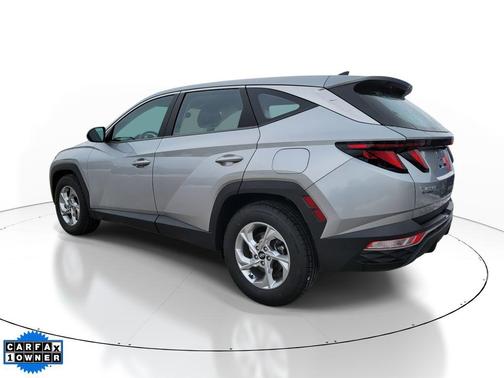 2022 Hyundai TUCSON SE