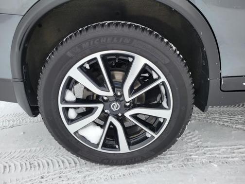 2020 Nissan Rogue SL