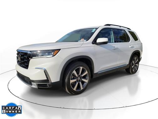 2023 Honda Pilot Touring 8-Passenger