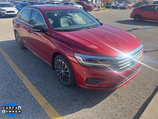 2022 Volkswagen Passat 2.0T Limited Edition