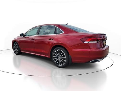 2022 Volkswagen Passat 2.0T Limited Edition