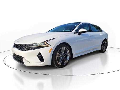2022 Kia K5 EX