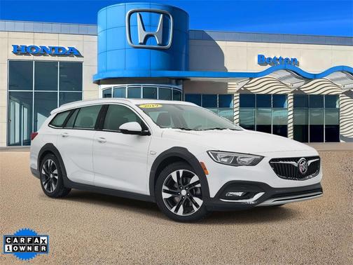 2019 Buick Regal TourX AWD Essence