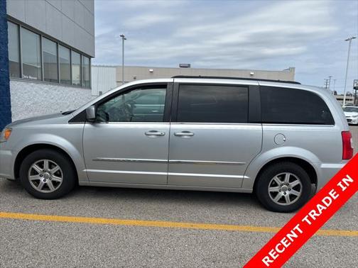 2012 Chrysler Town & Country Touring