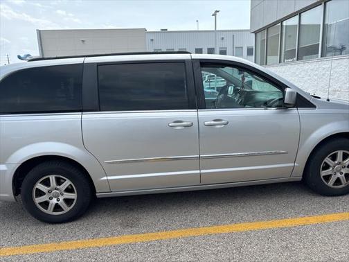 2012 Chrysler Town & Country Touring