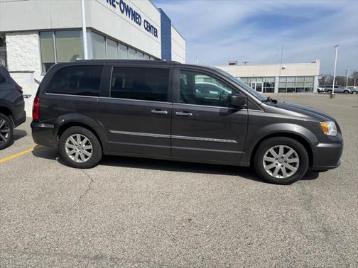 2015 Chrysler Town & Country Touring
