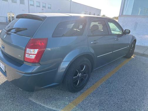 2005 Dodge Magnum RT