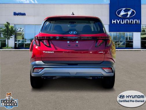 Ultimate Red 2025 Hyundai TUCSON SE