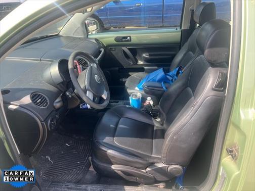2010 Volkswagen New Beetle 2.5L
