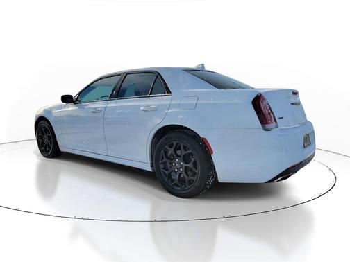 2023 Chrysler 300 Touring