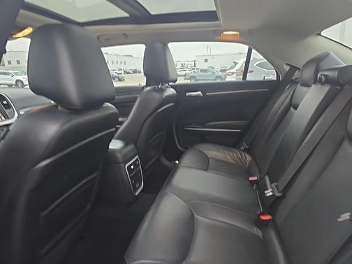 2023 Chrysler 300 Touring