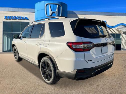 Platinum White Pearl 2026 Honda Pilot Black Edition